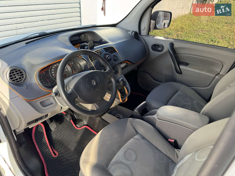 Минивэн Renault Kangoo 2009 в Киеве