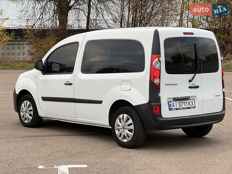 Минивэн Renault Kangoo 2011 в Ровно