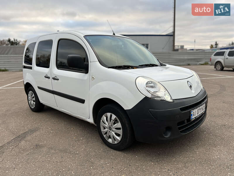 Минивэн Renault Kangoo 2011 в Ровно