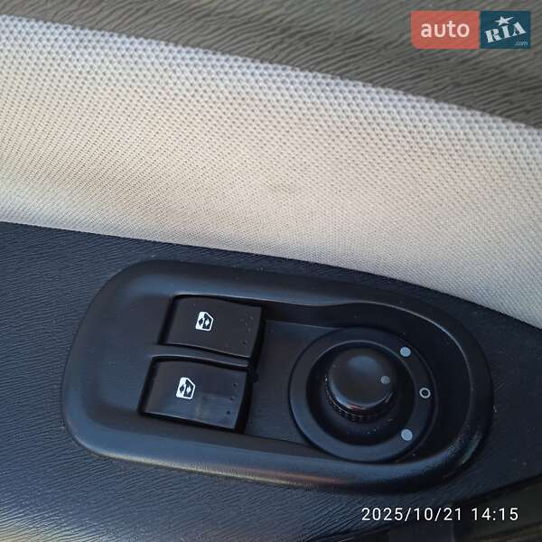 Мінівен Renault Kangoo 2012 в Новояворівську