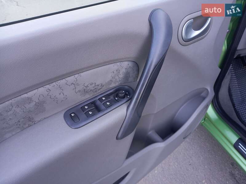 Минивэн Renault Kangoo 2008 в Ватутино фото 27 Минивэн Renault Kangoo 2008 в Ватутино