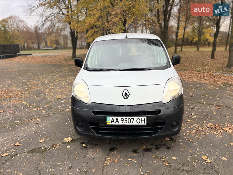 Минивэн Renault Kangoo 2011 в Владимире