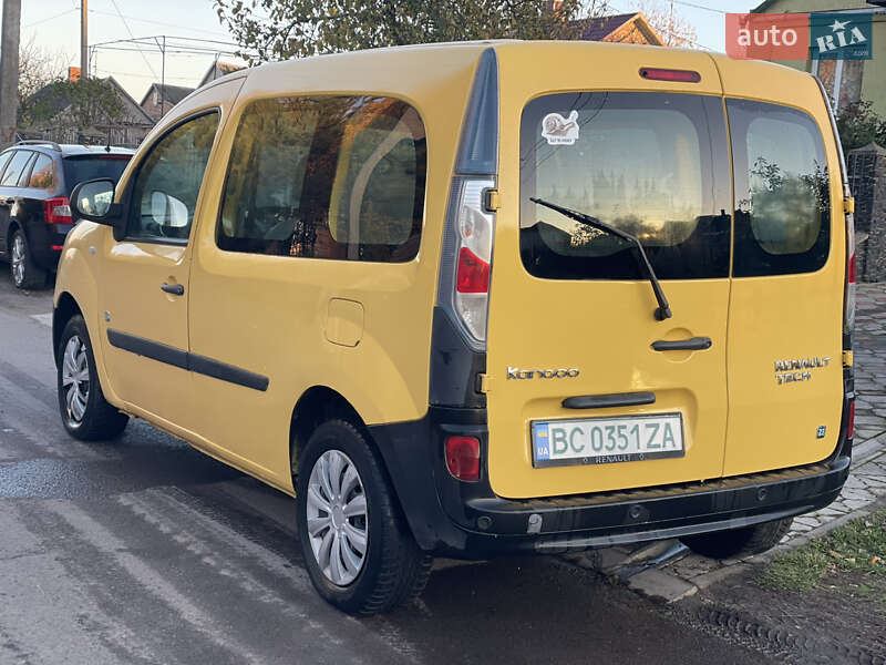 Вантажопасажирський фургон Renault Kangoo 2013 в Луцьку