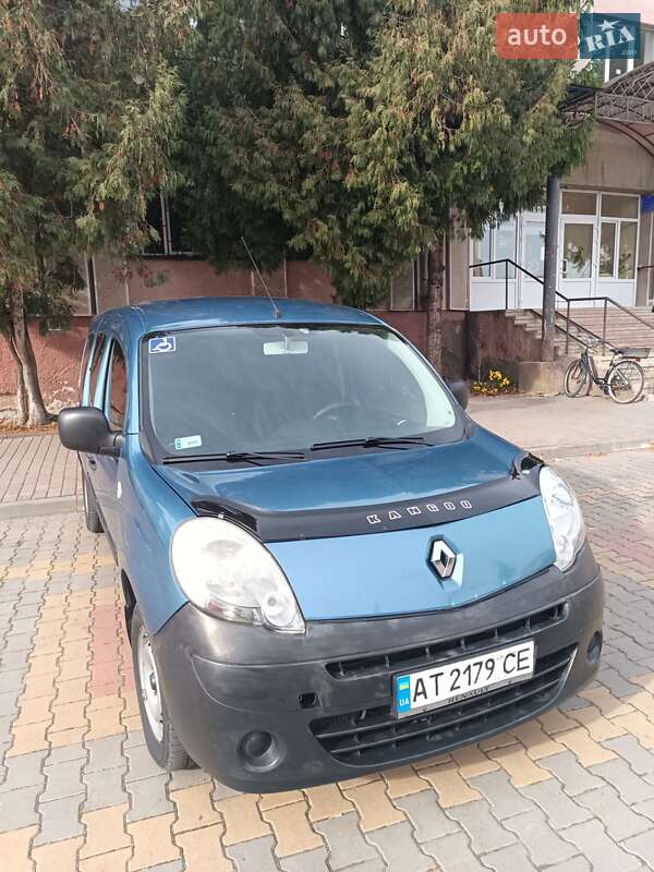 Мінівен Renault Kangoo 2011 в Івано-Франківську
