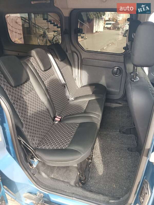 Мінівен Renault Kangoo 2011 в Івано-Франківську