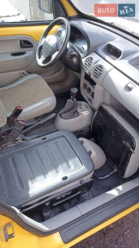 Грузовой фургон Renault Kangoo 2006 в Каменском фото 13 Грузовой фургон Renault Kangoo 2006 в Каменском