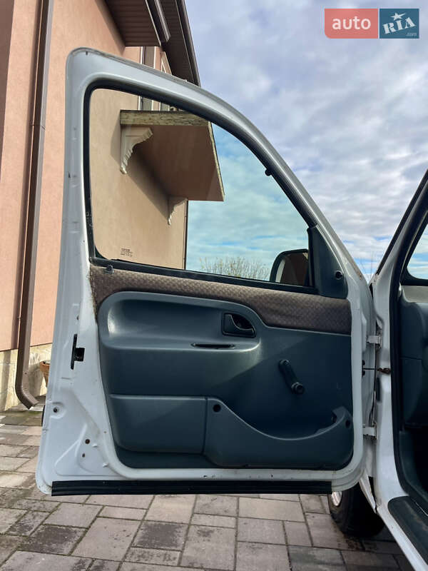 Мінівен Renault Kangoo 2000 в Рівному