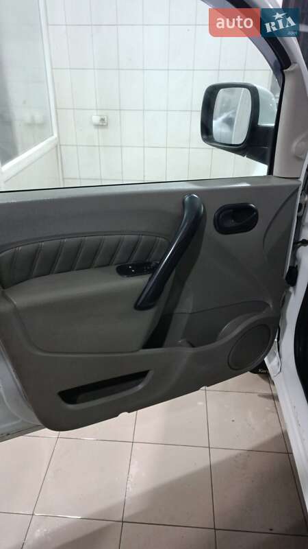 Минивэн Renault Kangoo 2008 в Первомайске