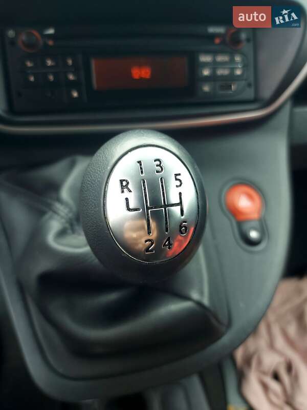 Грузовой фургон Renault Kangoo 2020 в Млинове фото 26 Грузовой фургон Renault Kangoo 2020 в Млинове