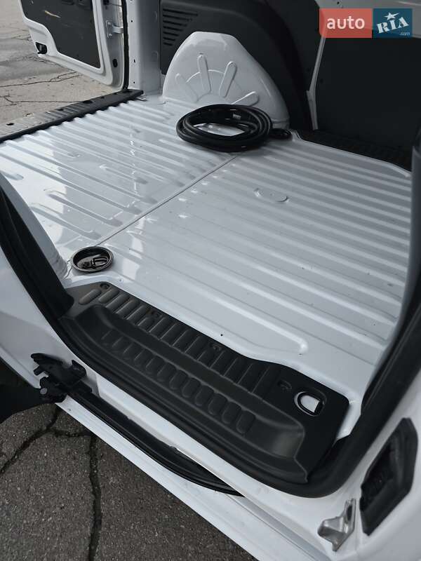 Грузовой фургон Renault Kangoo 2021 в Виннице фото 20 Грузовой фургон Renault Kangoo 2021 в Виннице