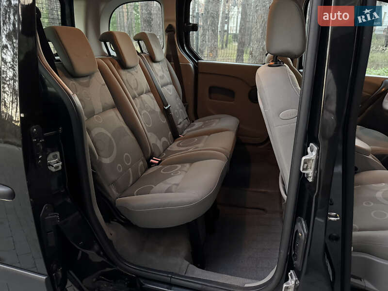 Мінівен Renault Kangoo 2008 в Києві фото 49 Мінівен Renault Kangoo 2008 в Києві