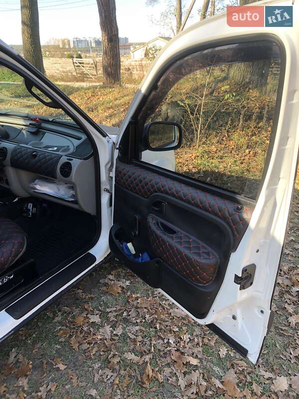 Мінівен Renault Kangoo 2002 в Києві фото 6 Мінівен Renault Kangoo 2002 в Києві