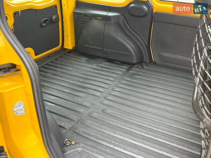 Вантажний фургон Renault Kangoo 2020 в Тернополі фото 17 Вантажний фургон Renault Kangoo 2020 в Тернополі