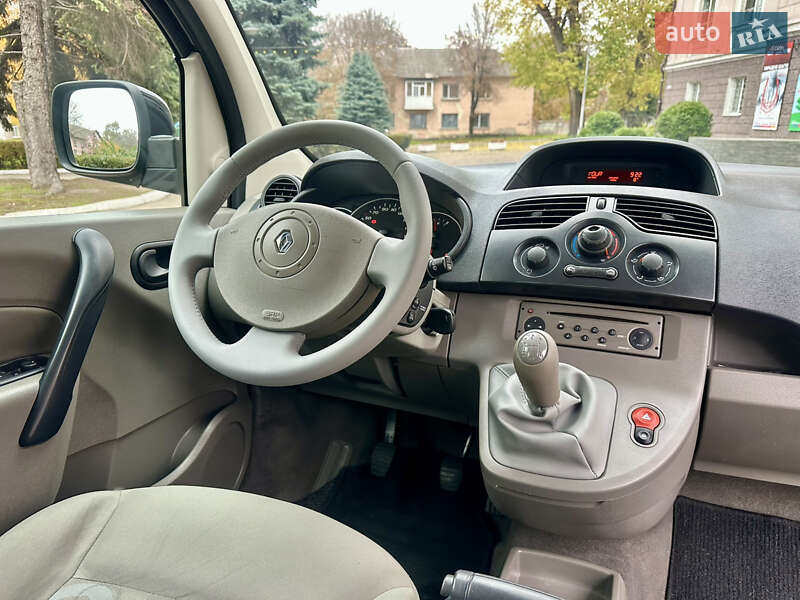 Мінівен Renault Kangoo 2009 в Кам'янському фото 22 Мінівен Renault Kangoo 2009 в Кам'янському