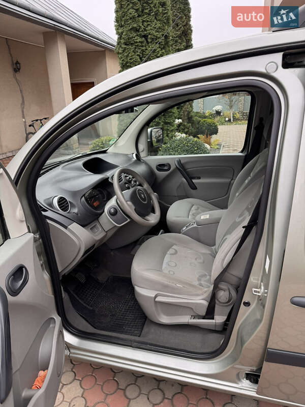 Мінівен Renault Kangoo 2010 в Тернополі фото 12 Мінівен Renault Kangoo 2010 в Тернополі