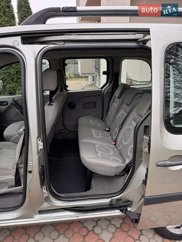 Мінівен Renault Kangoo 2010 в Тернополі фото 17 Мінівен Renault Kangoo 2010 в Тернополі