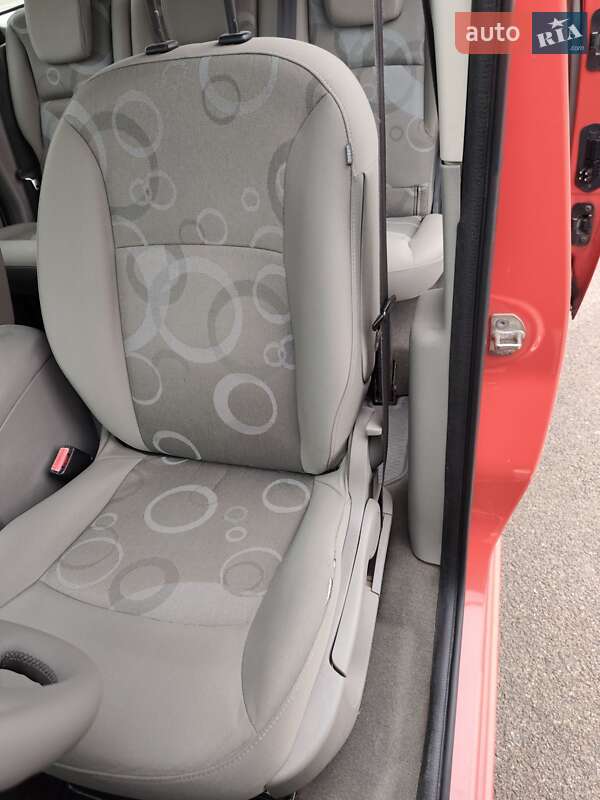 Мінівен Renault Kangoo 2010 в Києві