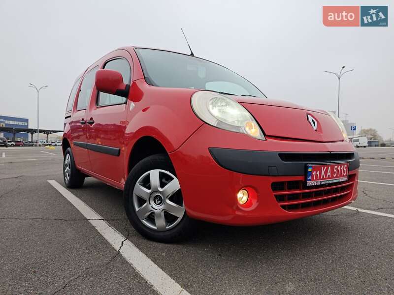 Мінівен Renault Kangoo 2010 в Києві
