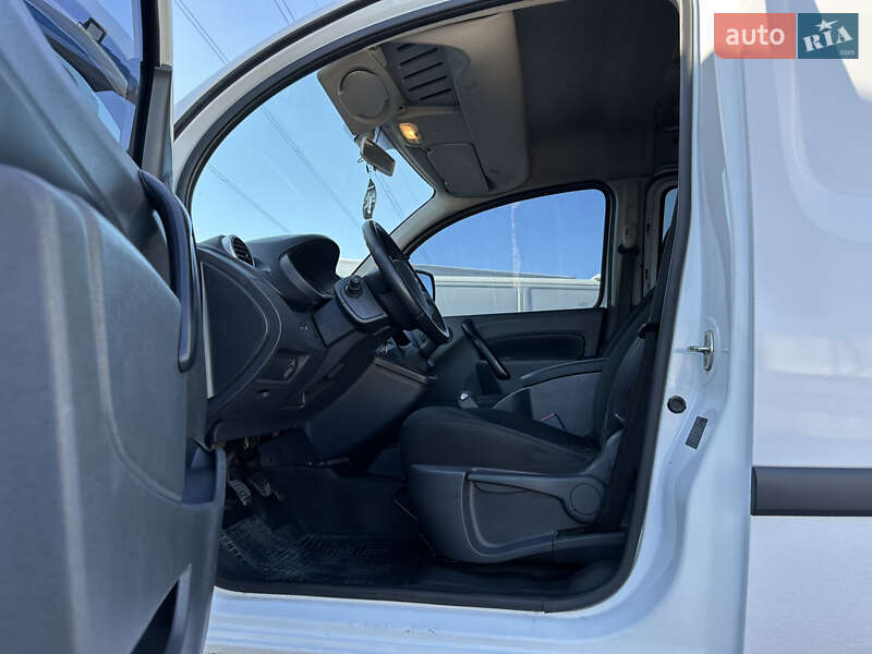 Грузопассажирский фургон Renault Kangoo 2014 в Киеве фото 20 Грузопассажирский фургон Renault Kangoo 2014 в Киеве