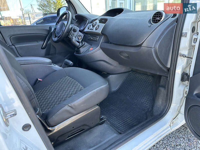 Грузопассажирский фургон Renault Kangoo 2014 в Киеве фото 32 Грузопассажирский фургон Renault Kangoo 2014 в Киеве