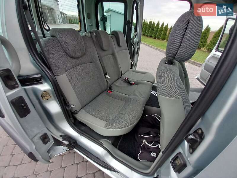 Минивэн Renault Kangoo 2002 в Городке фото 43 Минивэн Renault Kangoo 2002 в Городке
