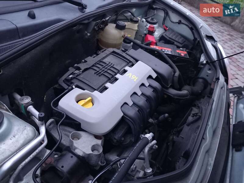 Минивэн Renault Kangoo 2002 в Городке фото 64 Минивэн Renault Kangoo 2002 в Городке