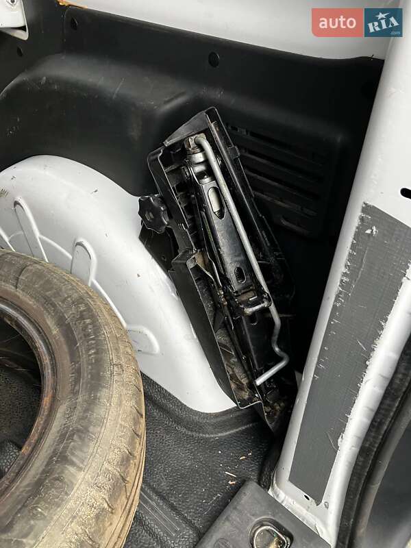 Вантажний фургон Renault Kangoo 2016 в Києві