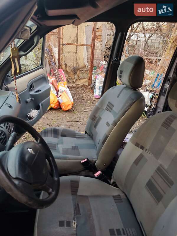 Минивэн Renault Kangoo 2003 в Калуше
