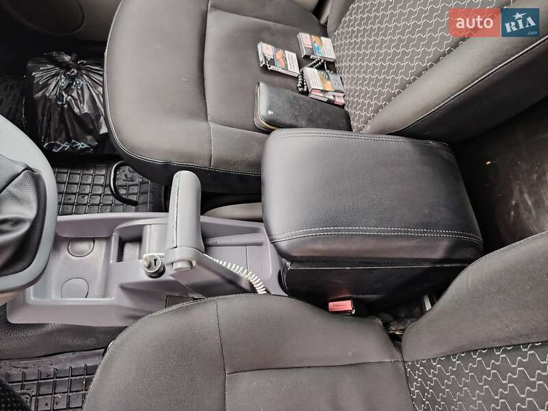 Вантажний фургон Renault Kangoo 2009 в Луцьку