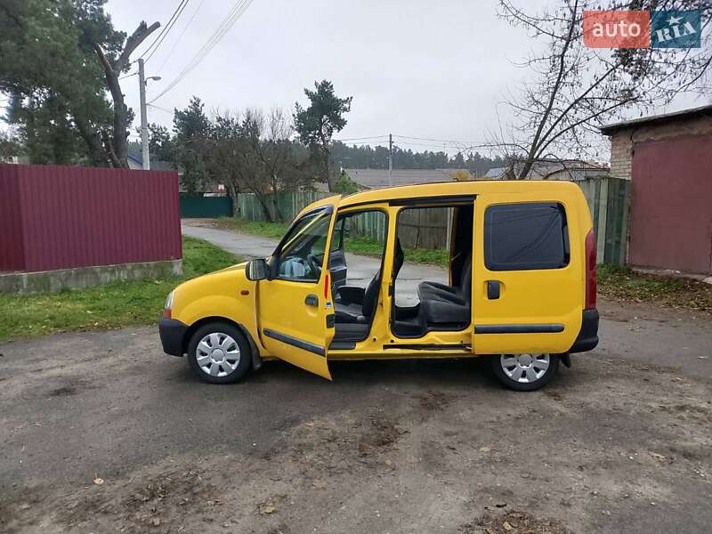 Мінівен Renault Kangoo 2001 в Києві