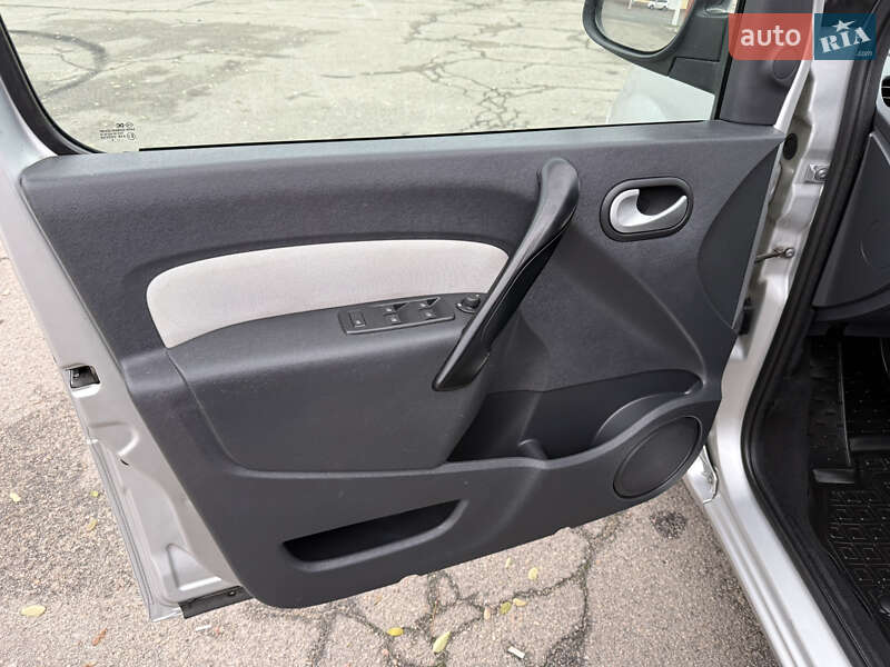 Мінівен Renault Kangoo 2016 в Дніпрі