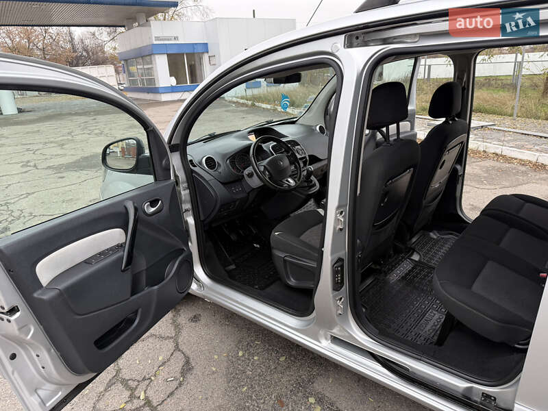 Мінівен Renault Kangoo 2016 в Дніпрі