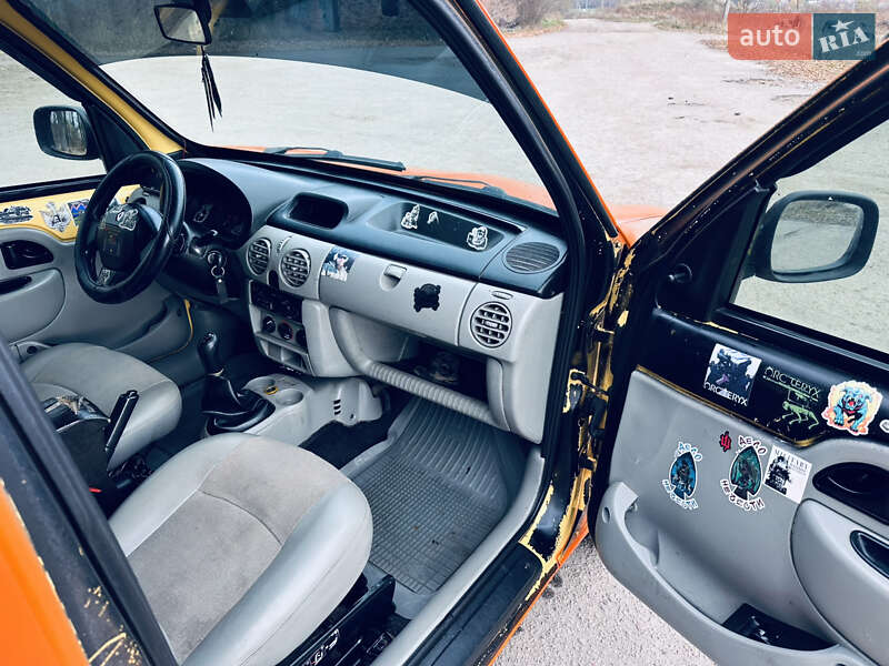 Грузовой фургон Renault Kangoo 2008 в Умани