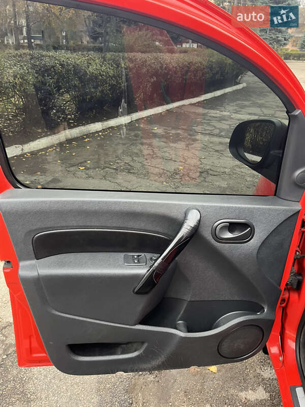 Мінівен Renault Kangoo 2016 в Кам'янському фото 34 Мінівен Renault Kangoo 2016 в Кам'янському