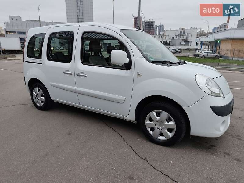 Мінівен Renault Kangoo 2011 в Києві фото 13 Мінівен Renault Kangoo 2011 в Києві