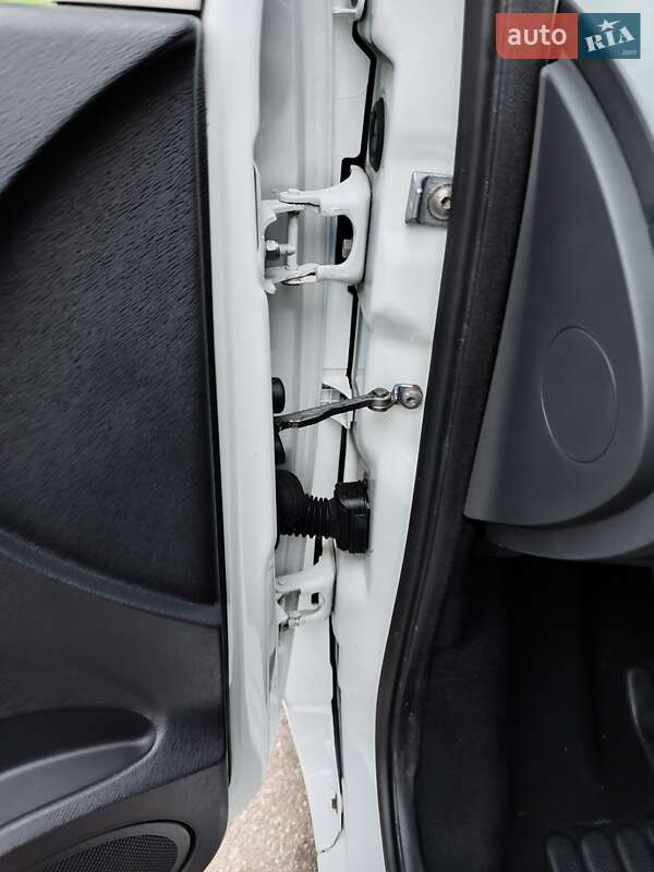 Мінівен Renault Kangoo 2011 в Києві фото 19 Мінівен Renault Kangoo 2011 в Києві