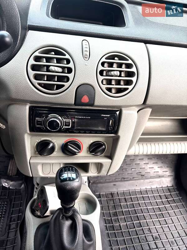 Вантажний фургон Renault Kangoo 2008 в Запоріжжі