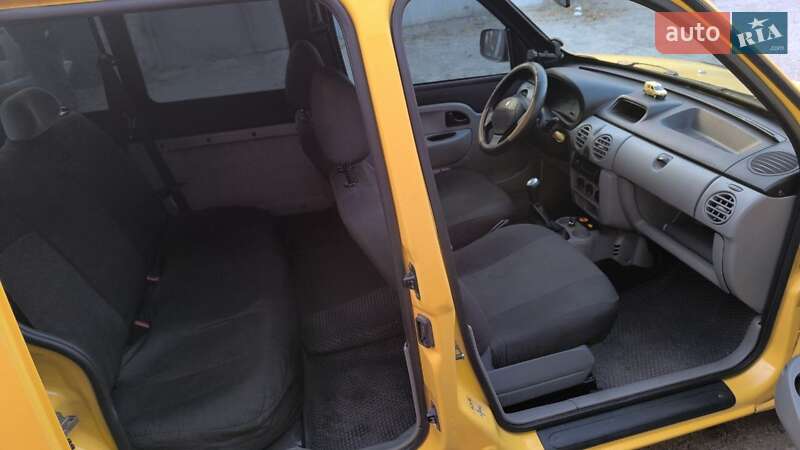 Мінівен Renault Kangoo 2006 в Дніпрі фото 15 Мінівен Renault Kangoo 2006 в Дніпрі