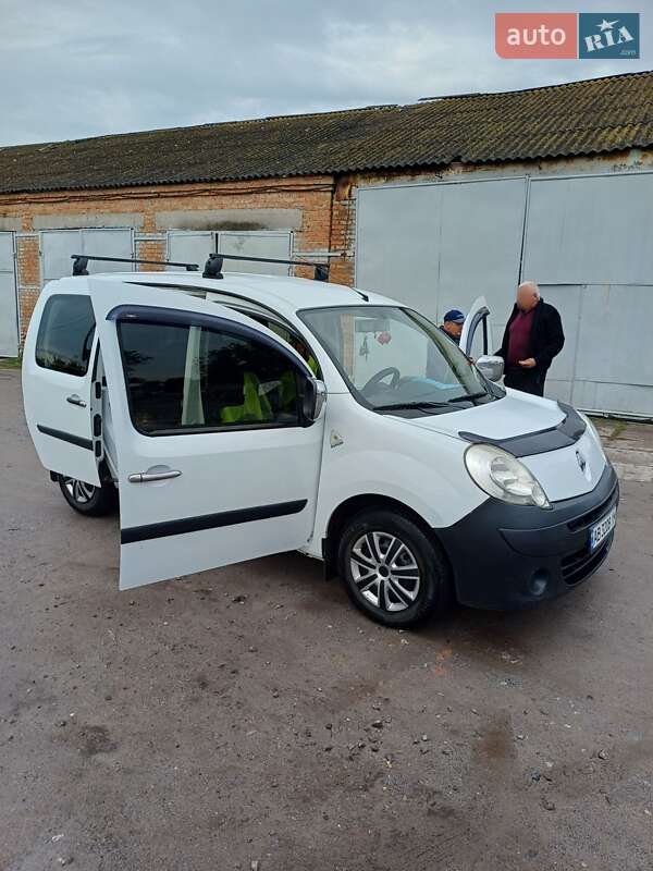 Минивэн Renault Kangoo 2011 в Виннице