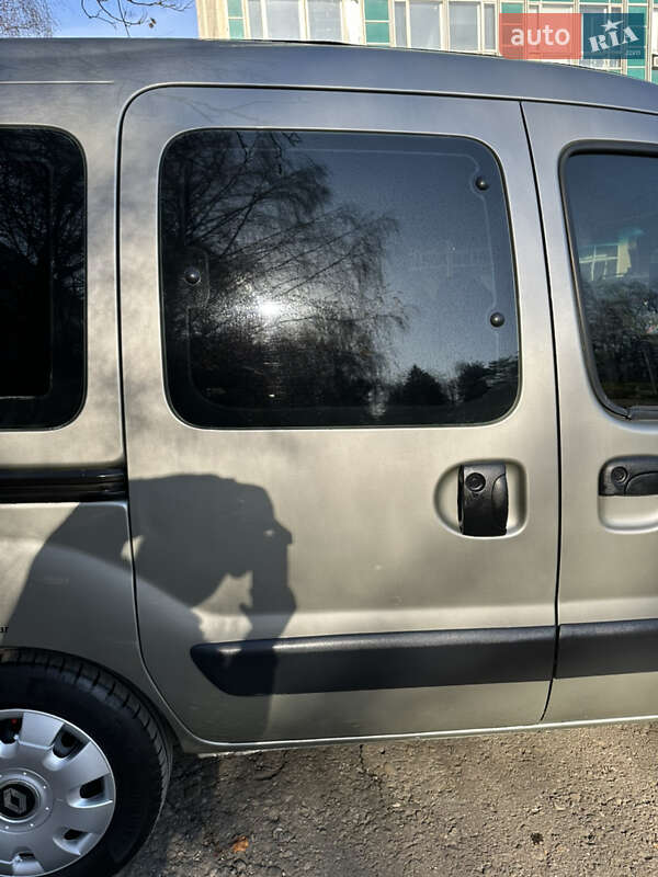 Мінівен Renault Kangoo 2004 в Чернівцях