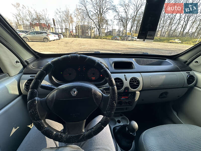 Мінівен Renault Kangoo 2004 в Чернівцях