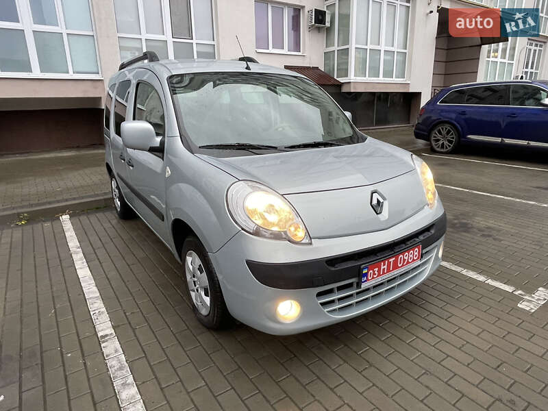 Минивэн Renault Kangoo 2010 в Луцке