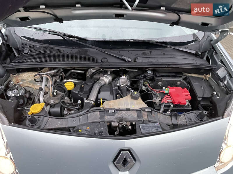 Минивэн Renault Kangoo 2010 в Луцке