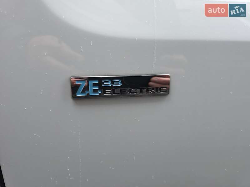 Грузовой фургон Renault Kangoo 2018 в Киеве фото 3 Грузовой фургон Renault Kangoo 2018 в Киеве