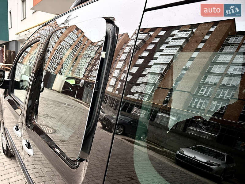 Мінівен Renault Kangoo 2017 в Житомирі