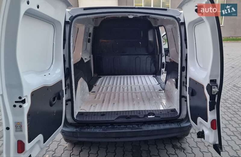 Грузовой фургон Renault Kangoo 2018 в Пустомытах