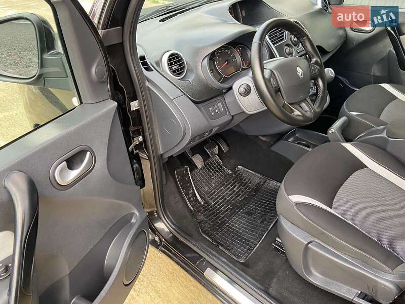 Вантажний фургон Renault Kangoo 2015 в Києві