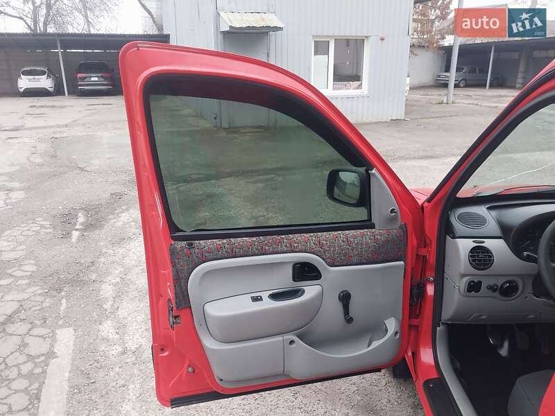 Мінівен Renault Kangoo 2004 в Миколаєві