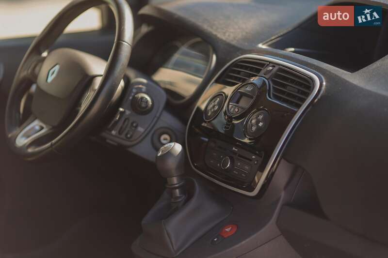 Мінівен Renault Kangoo 2014 в Тернополі фото 46 Мінівен Renault Kangoo 2014 в Тернополі