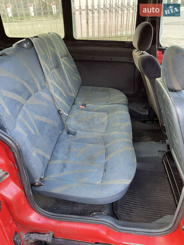 Минивэн Renault Kangoo 2000 в Звенигородке